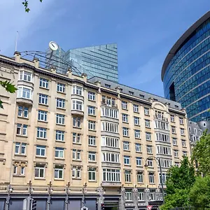 Doubletree By Hilton Brussels Otel